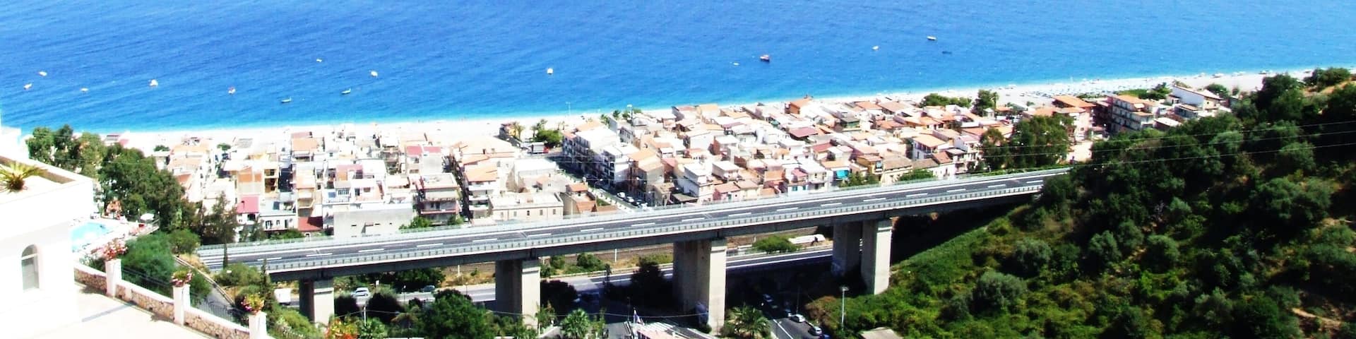 taormina giardininaxos messina isolabella sicilia sicily italia italy landscape wallpaper gnuckx travel creative commons zero cc0 cc facebook bebo news today oggi panoramio flickr googleearth maps geotagged wiki wikipedia