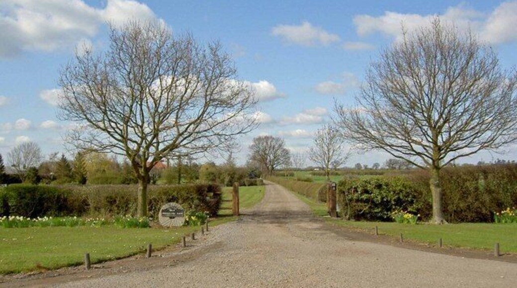 Private Road to Friezeland Farm