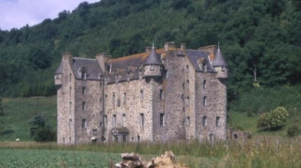 Castle Menzies