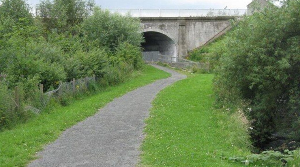Bridge over the Burdiehouse Burn Part of the Burdiehouse Burn Valley Walk, this bridge takes the B701 Gilmerton Dykes Street over the burn.