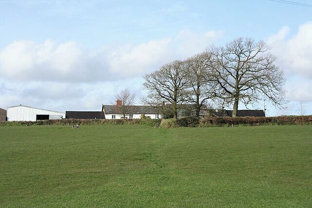 Thelbridge: towards Woodford Farm Seen from the B3042 Chawleigh-Witheridge road, looking north-north-west
