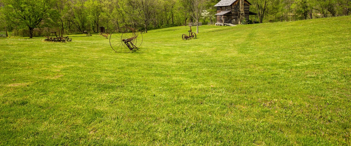 Historic Pioneer Farm In Kentucky. Gladie cabin in the Daniel Boone National Forest. This is a historical landmark on public park land and not a privately owned residence or property.
