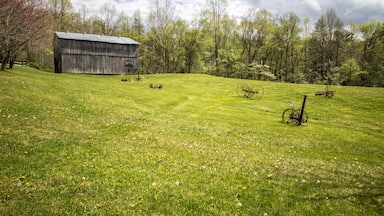 Kentucky Farm. Historic Kentucky farm in the Daniel Boone National Forest. This is not a private property or residence.