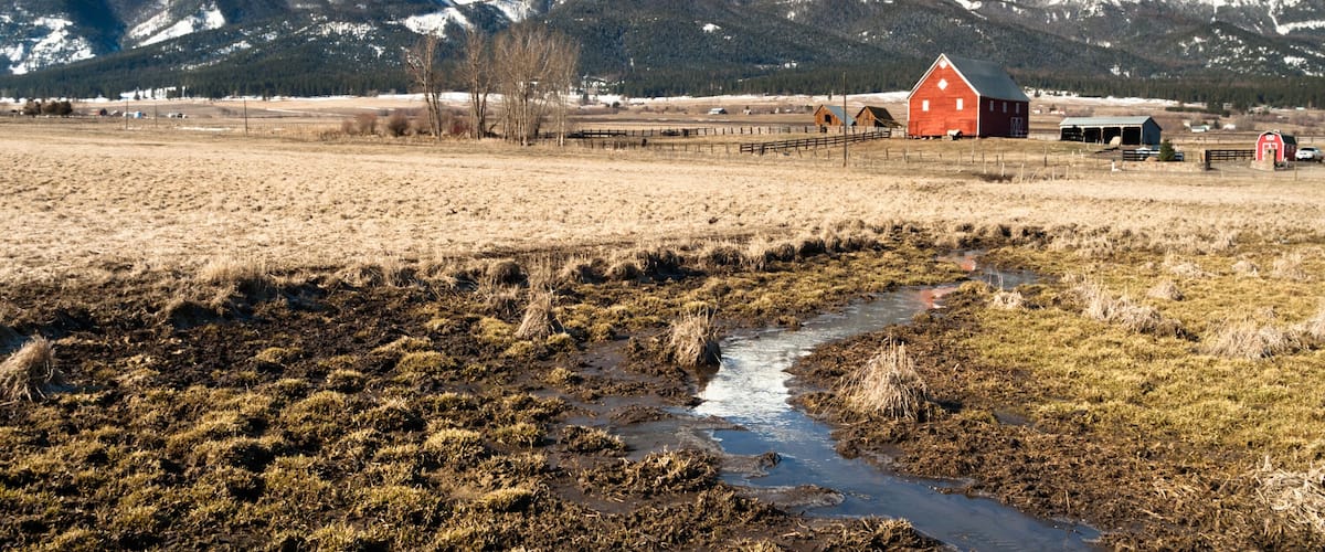 Red Barn Endures Mountain Winter Wallowa Whitman National Forest