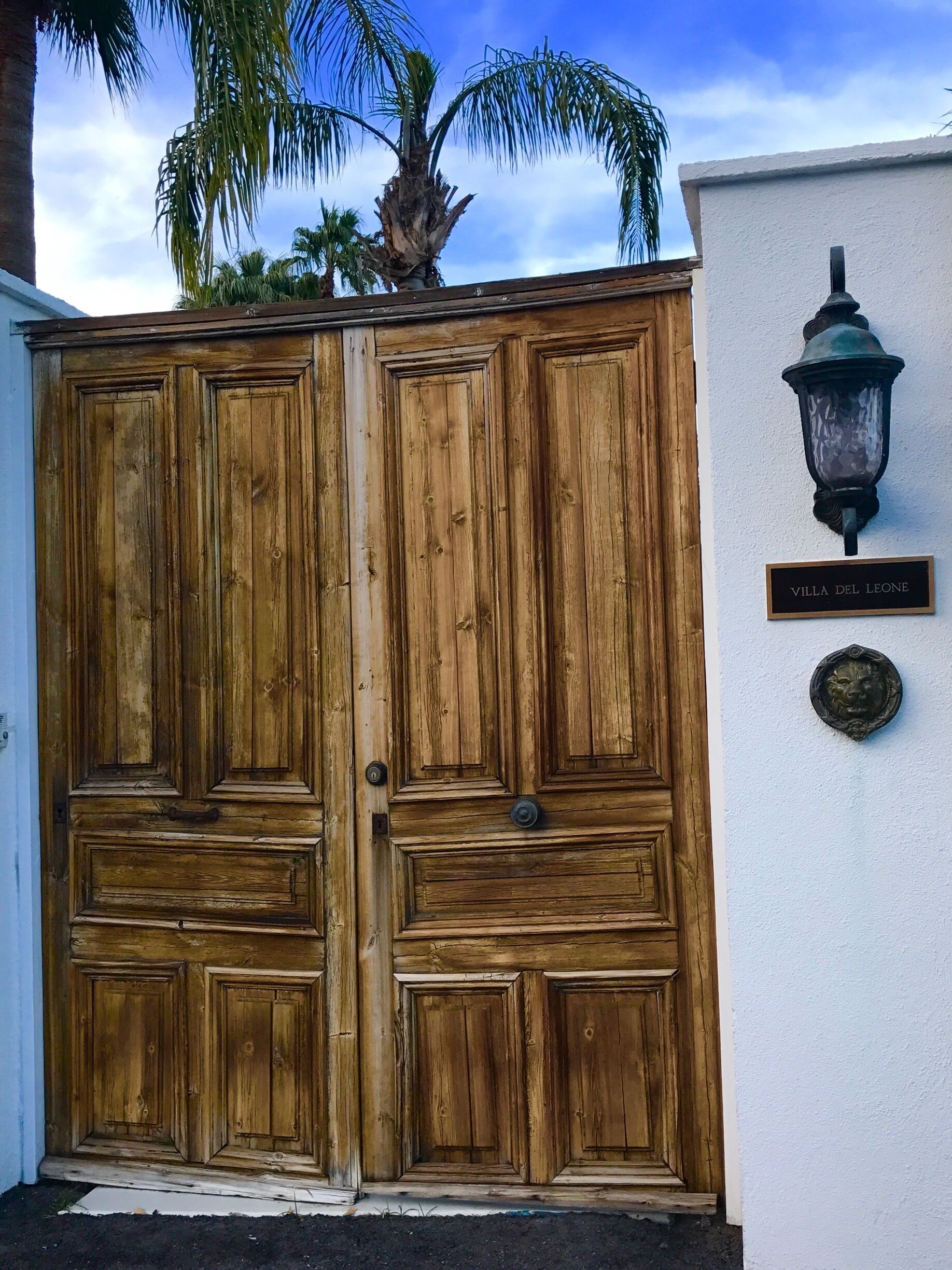 I am on a photographic expedition of the Movie Colony in Palm Springs California: snapping pictures of its famous Hollywood star homes- sometime merely featuring architectural elements of doors, walls, and gates. I am posting what I think were today's 4 best!
