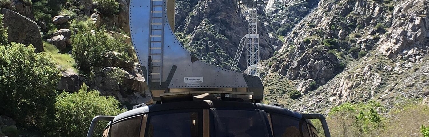 Getting ready to get in the Aerial Tramway, the world's largest rotating one, taking 80 people 2.5 miles in 10 minutes.
#california #palmsprings
#sanjacinto
(March 2017)