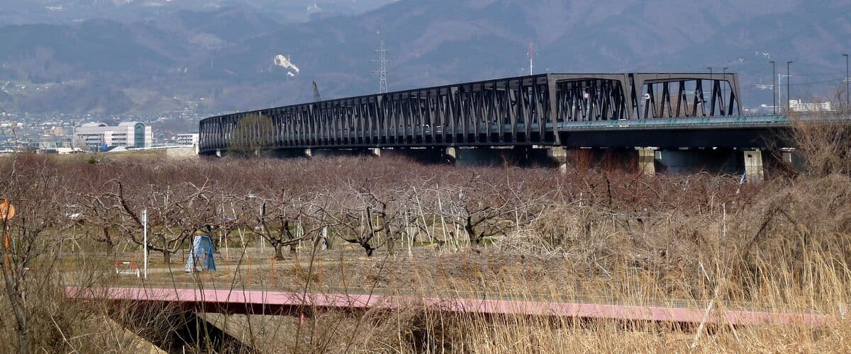 Murayama Bridge with Mount Iizuna.