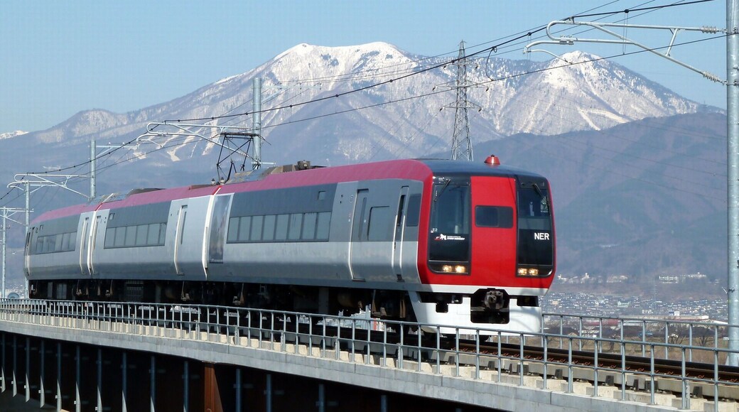 Nagano Electric Railway 2100 series EMU set E2 at Murayama Bridge