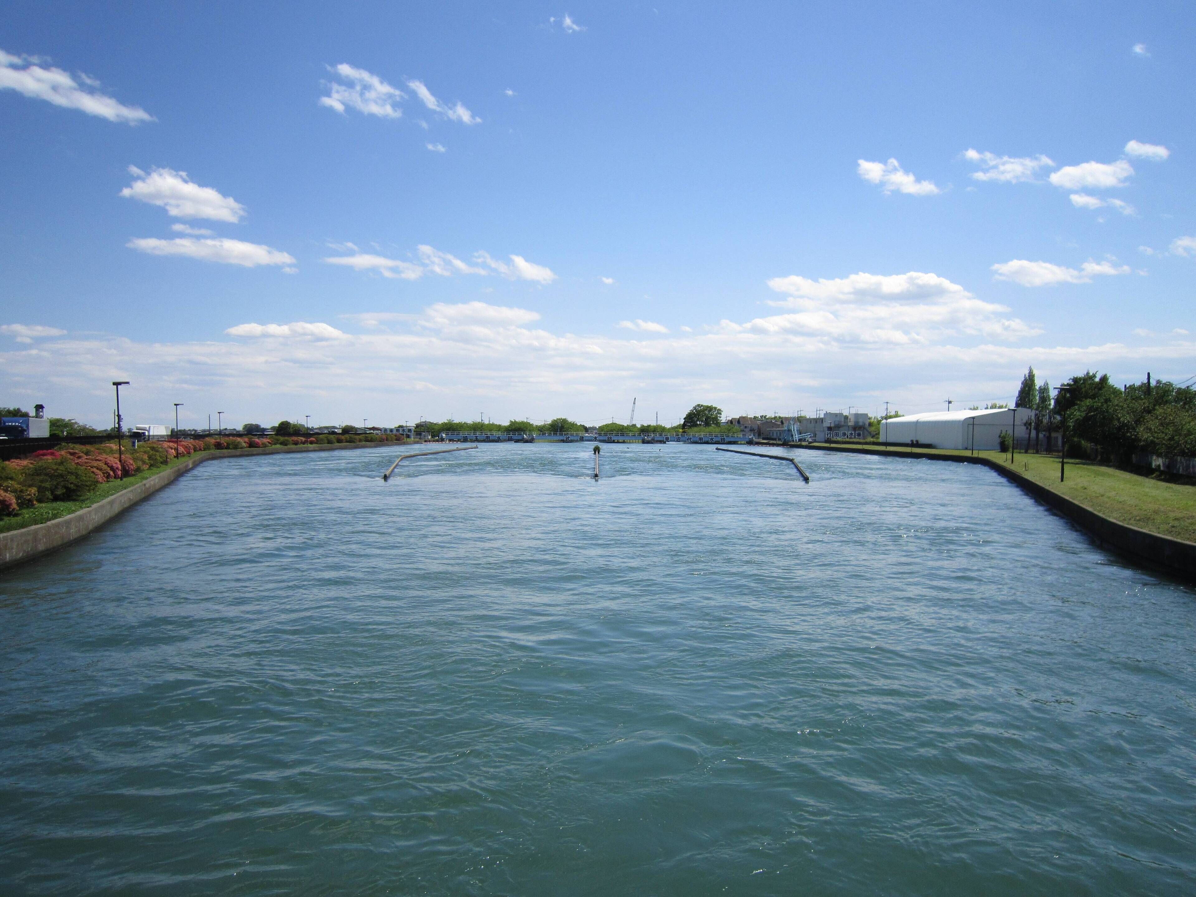 Tone Diversion Weir settling basin.