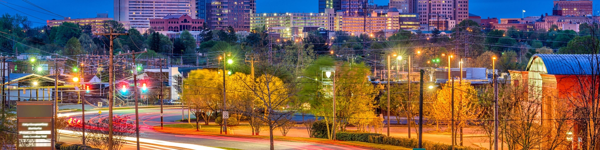 Greensboro, North Carolina, USA skyline.