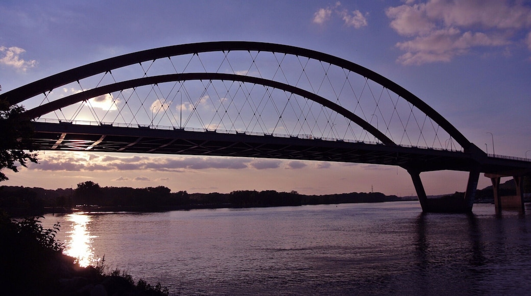 As you enter Hastings, MN from Wisconsin you'll drive across this bridge. #AquaTrove
