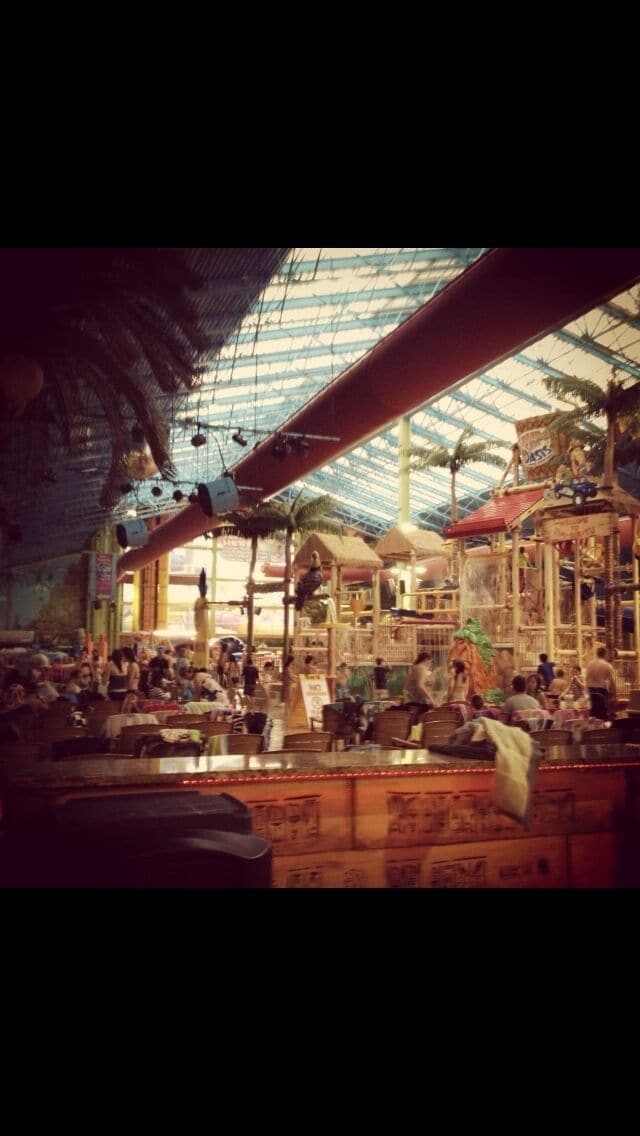 Some indoor water fun! We stopped here on one of our many road trips! We went on a holiday and place was mobbed by kids.. All in all not a bad time.