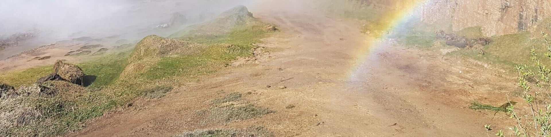 This is the closest I've ever been to the gold at the end of the rainbow. There's a great tour called 'Do! Valencia' that takes you to several stops a few hours outside of the city, including this one. The water spray to the side is coming from the massive reservoir which is equally beautiful. If you time it right with the sun, it results in double rainbows like this. #lifeatexpedia