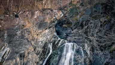 At the foot of Huskvarna Mountain lay Husqvarna Factory Museum and this beautiful place. From here you can follow a hiking trail up the mountain and find more beautiful places.