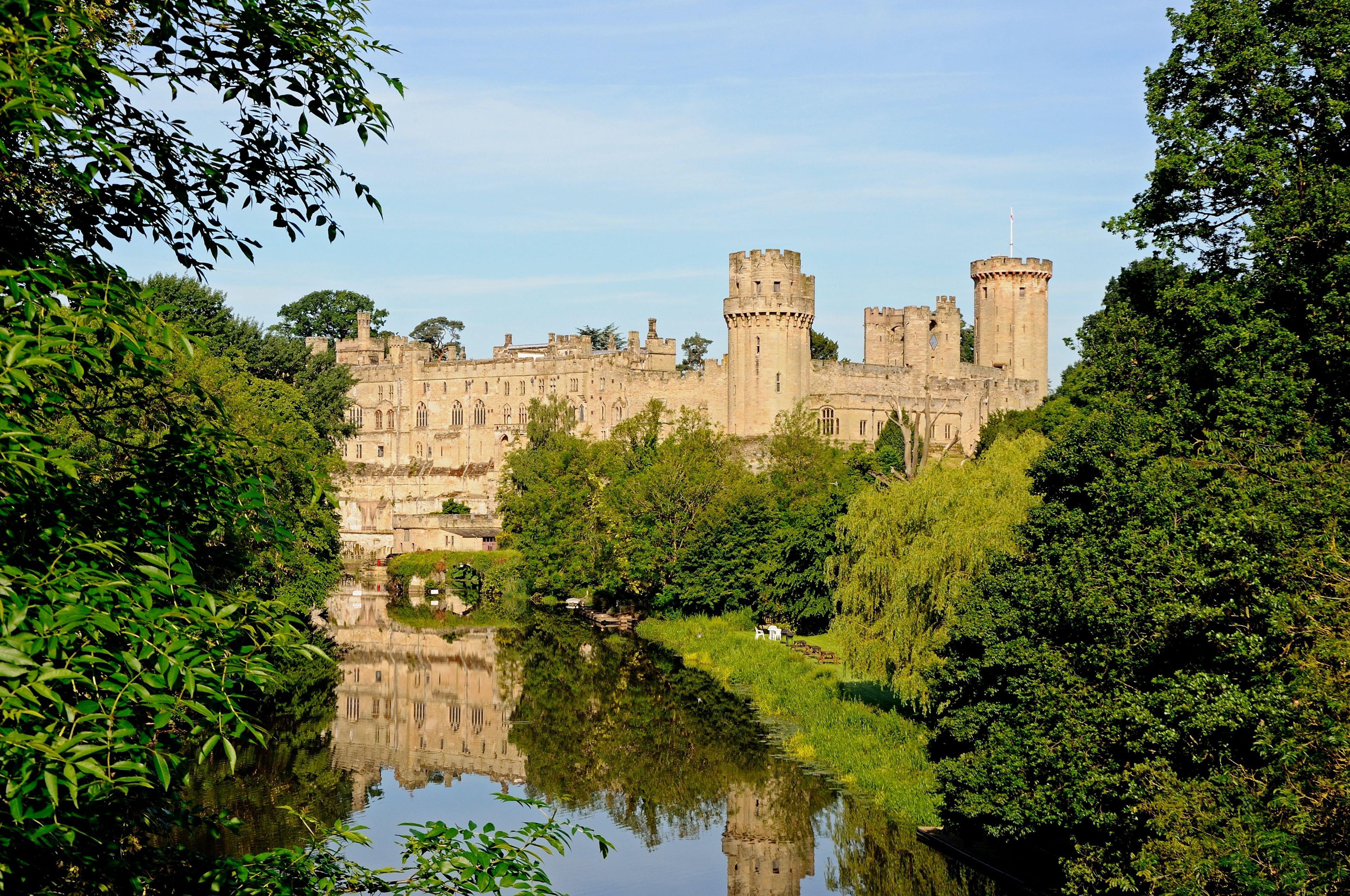 Warwick castle and River Avon © Arena Photo UK