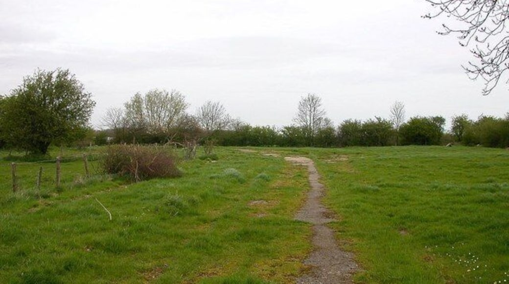 Upper Bruntingthorpe. An old point of access to the aerodrome leads from this small housing estate.