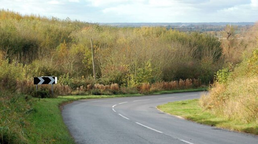 The hill out of Harbury looking west