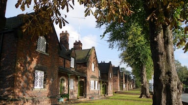 Photograph of the almshouses in The Hill, Sandbach, Cheshire