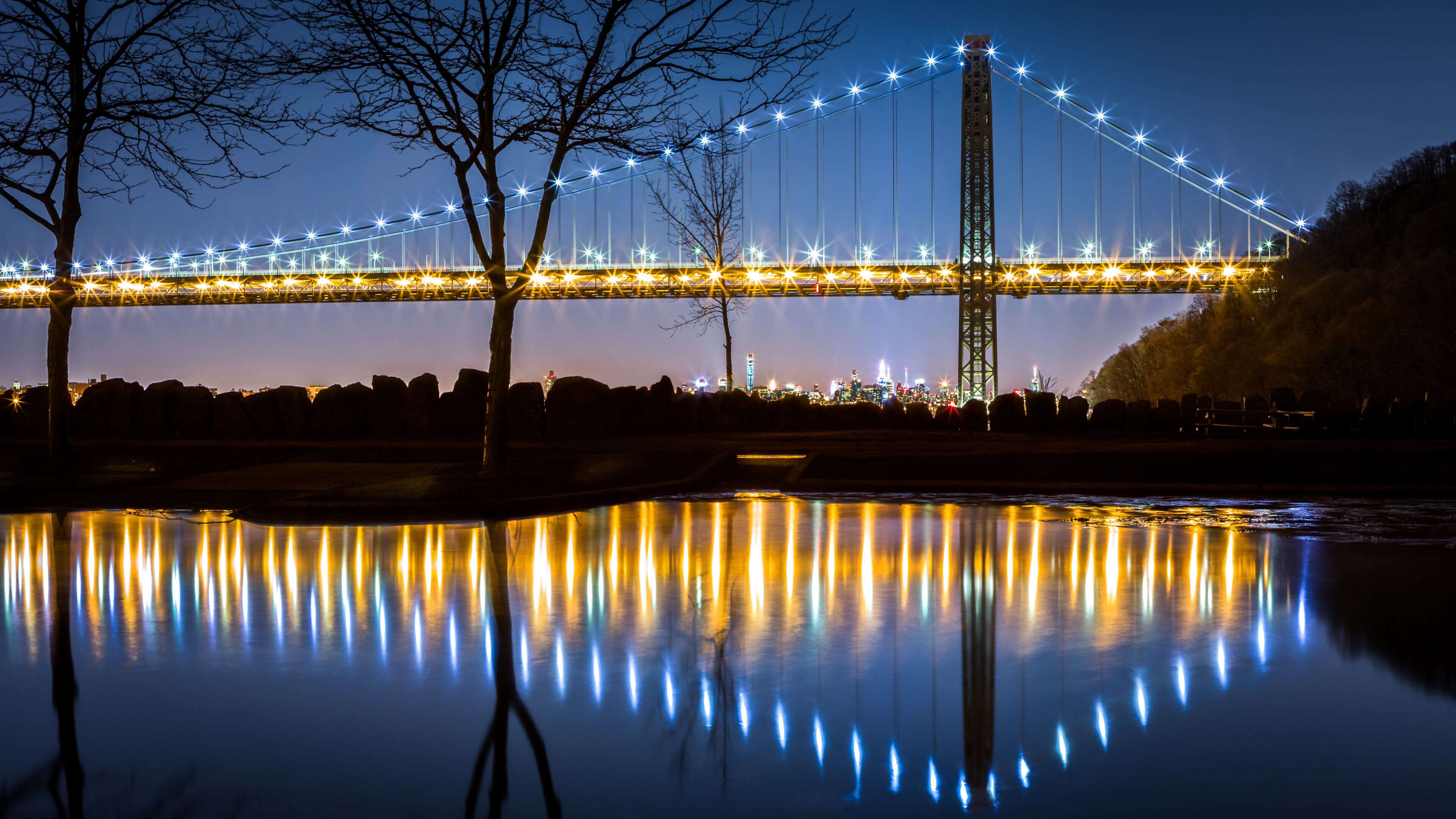 George Washington Bridge by night