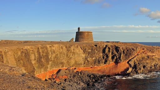 Playa Blanca (Yaiza, Lanzarote, Canary Islands): Las Coloradas Fort