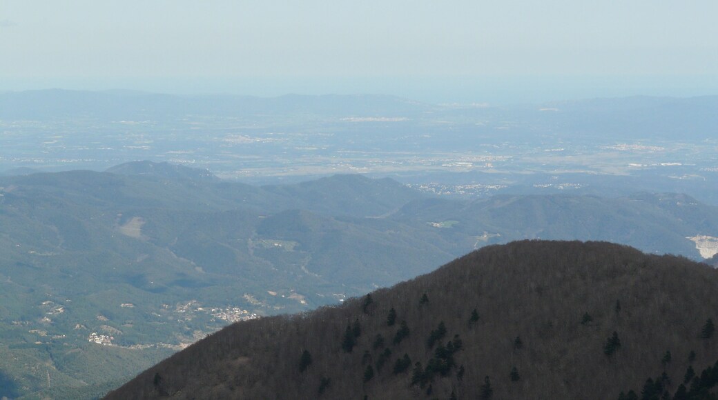 This is a a photo of an emblematic summit in Catalonia, Spain, with id:
