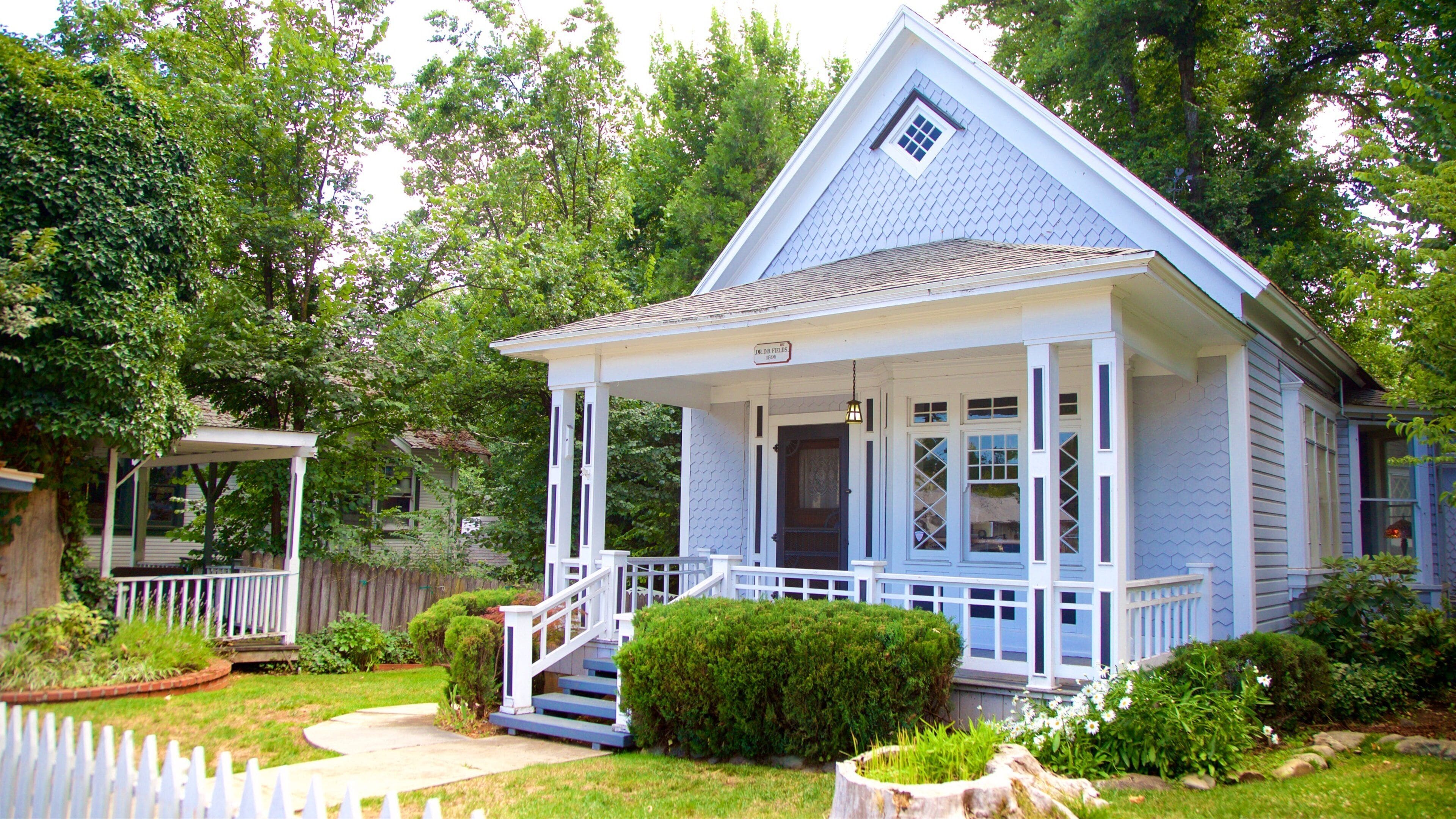 <h2>Top-rated places to stay near the beach in Redding</h2>