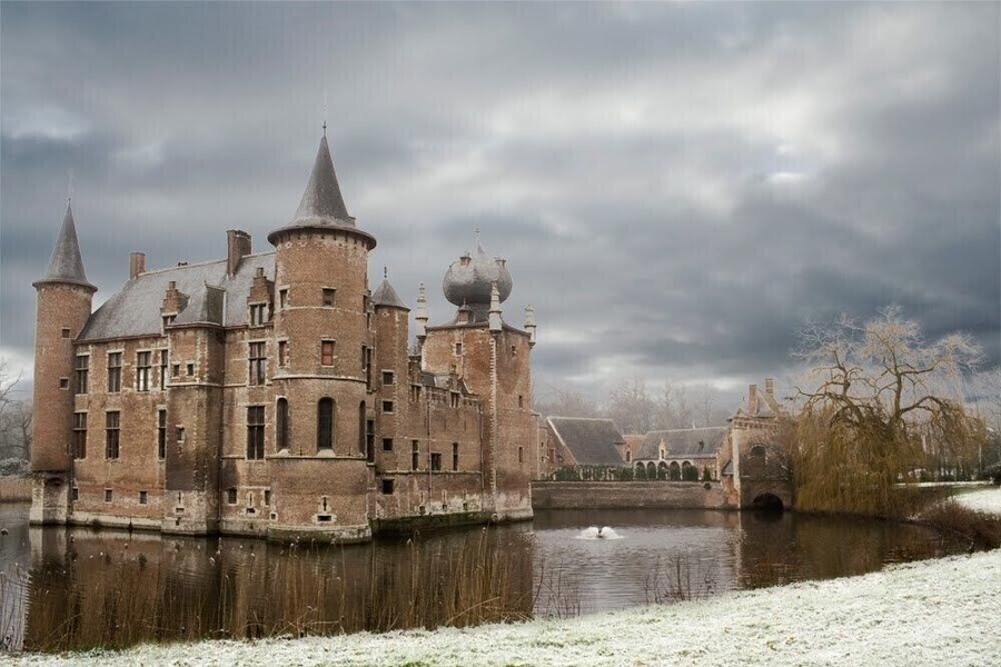 Castle Cleydael in the winter