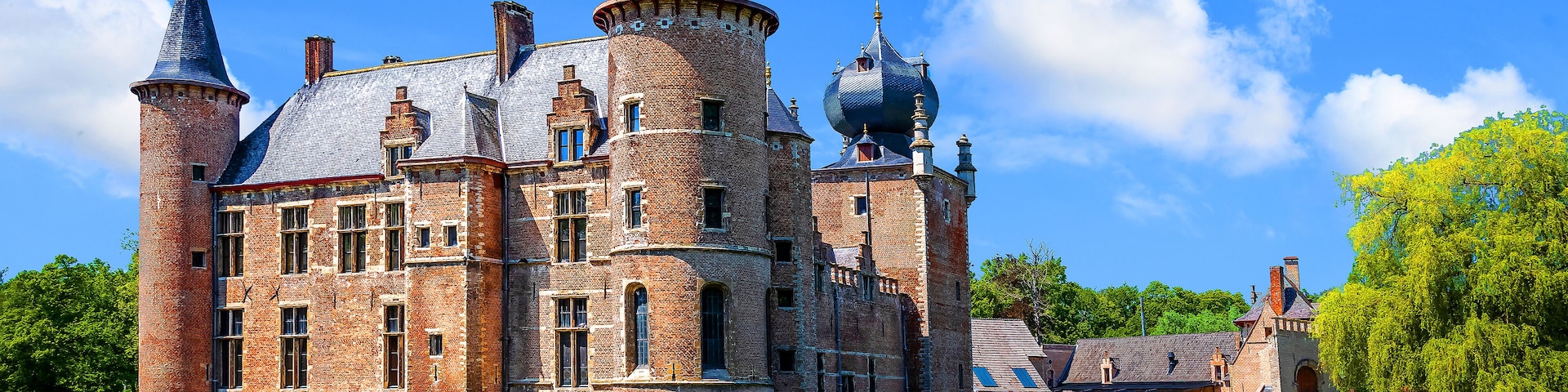 Cleydael Castle is a water castle in Aartselaar in the province of Antwerp, Belgium.