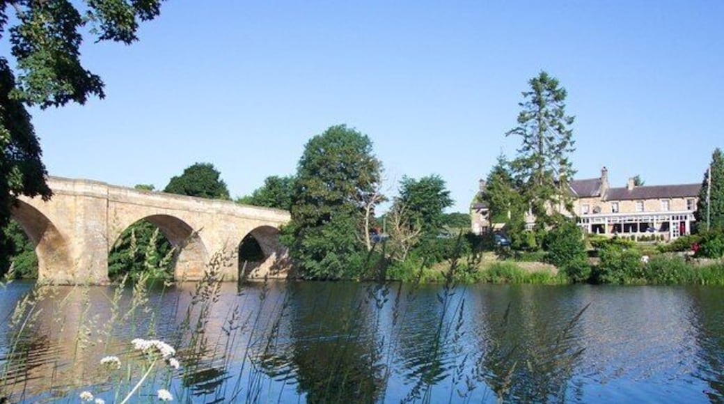 Chollerford Bridge Chollerford Bridge over the North Tyne with The George Hotel in the Background