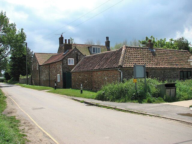 View south along Beach Road