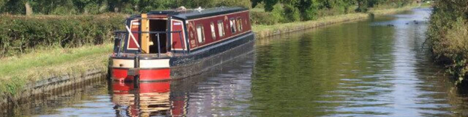 Llangollen Canal near Hindford. A straight stretch of the canal between Hindford Bridge and Marton Locks.