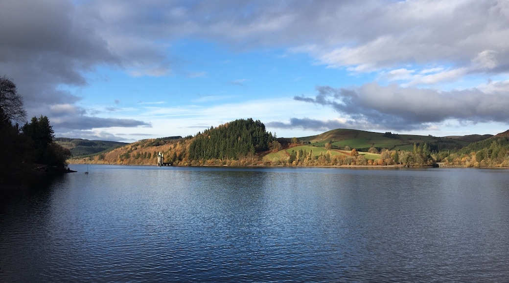 A dull day at Lake Vyrnwy makes for amazing photos #TakeAHike #AquaTrove