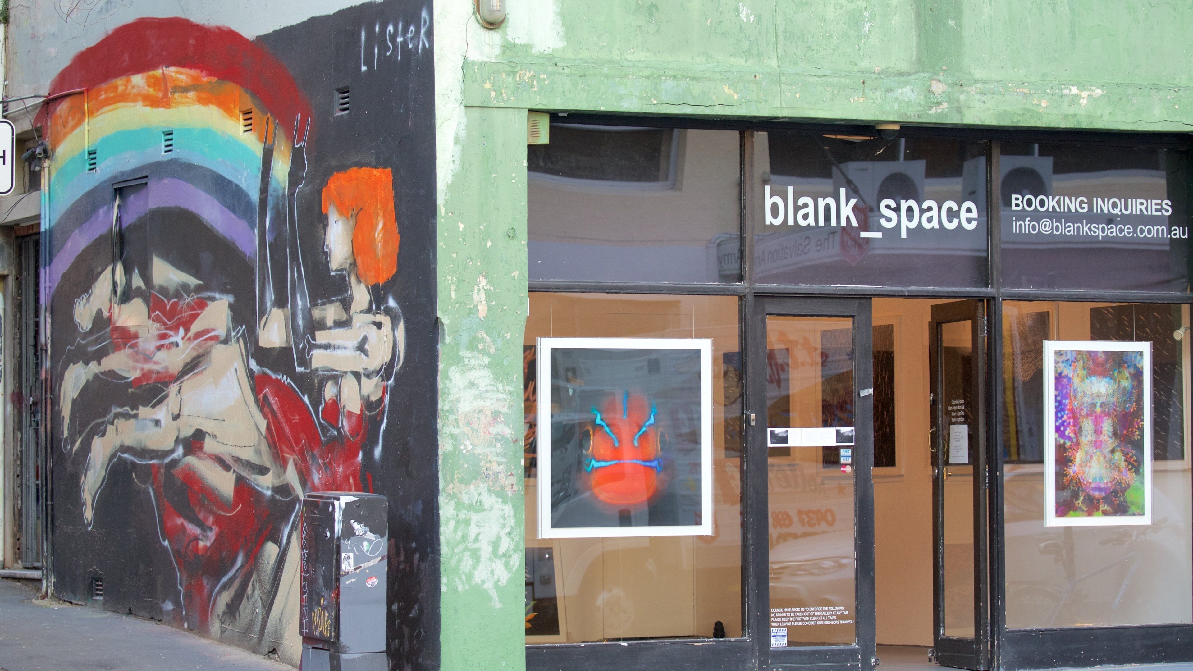 Surry Hills which includes outdoor art