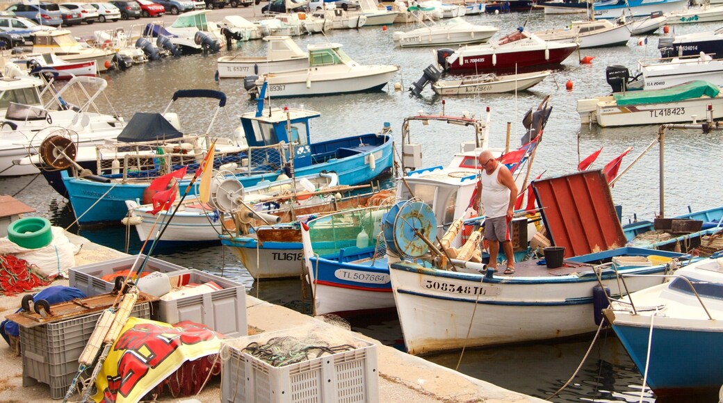 Le Mourillon fasiliteter samt marina