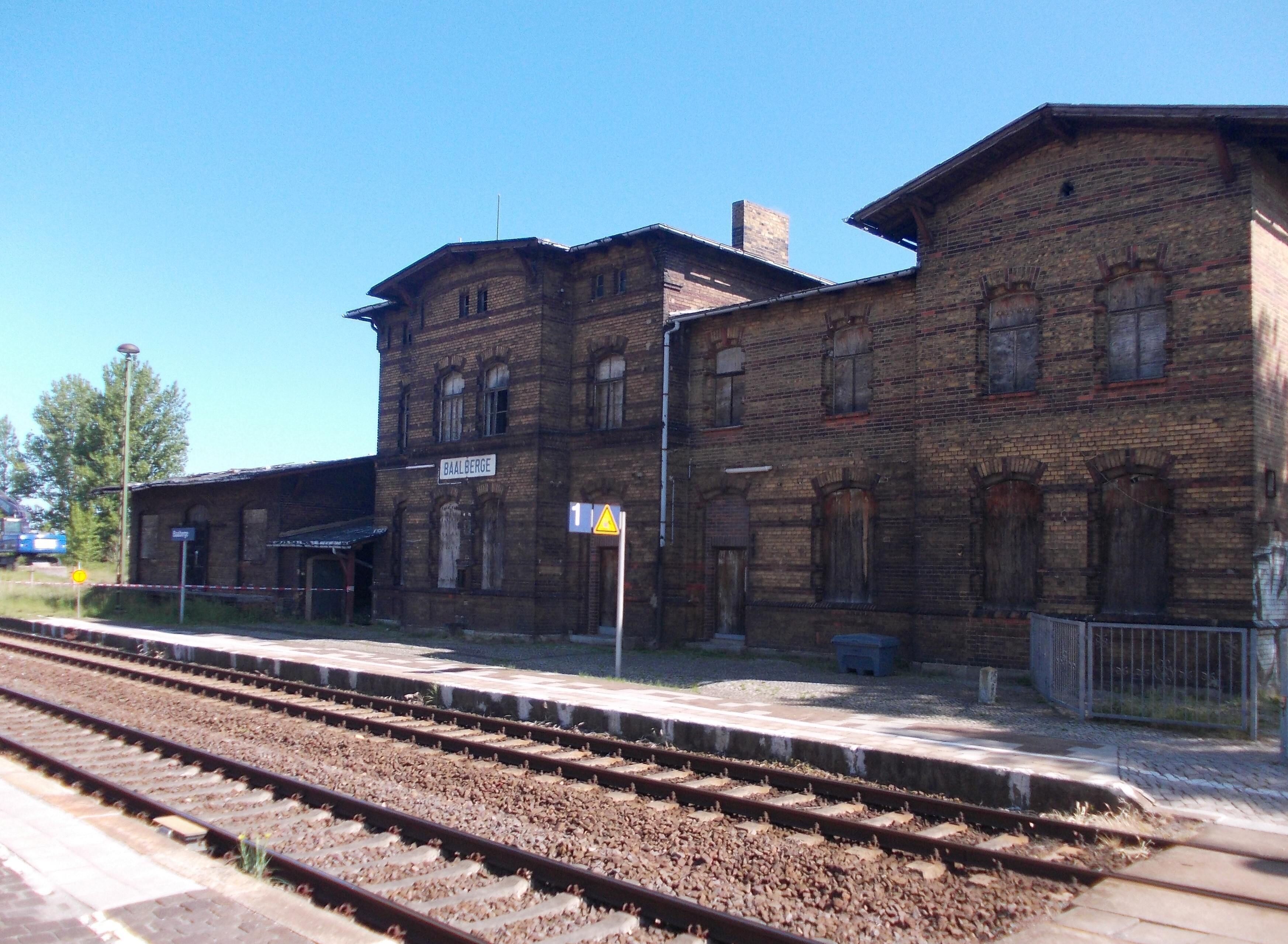 Baalberge train station (Bernburg, district: Salzlandkreis, Saxony-Anhalt)