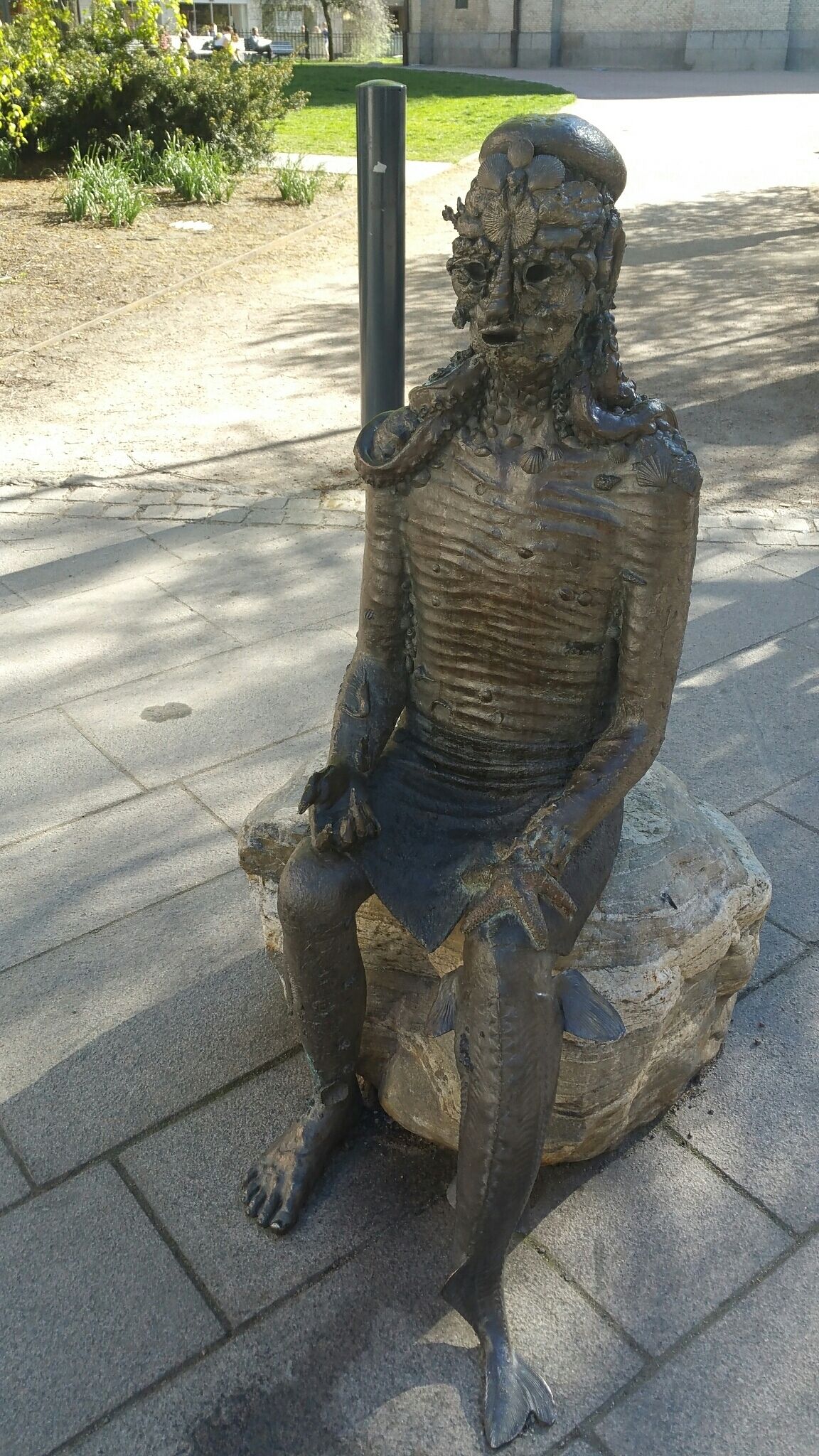 City full of sculptures 