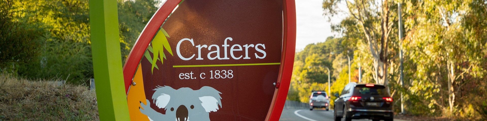 Crafers which includes signage and tranquil scenes