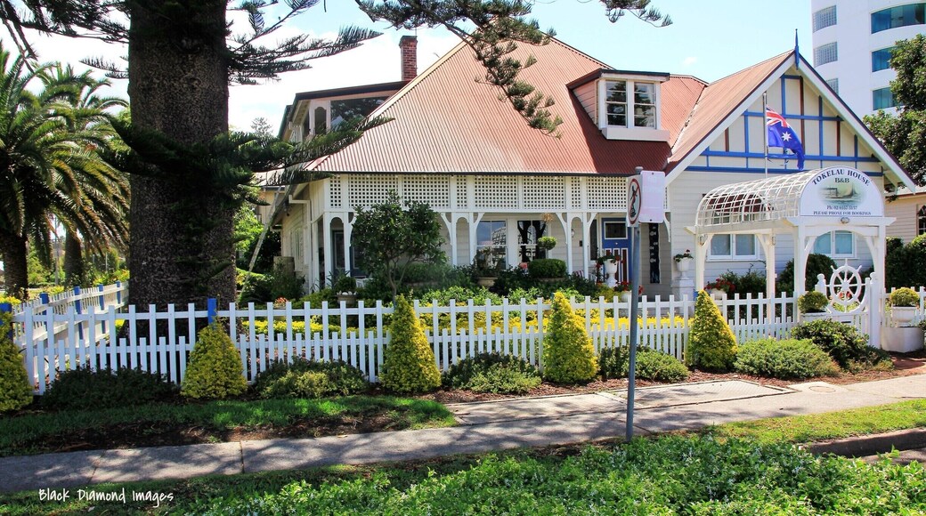 Home of Ernest Wright, Shipbuilder and Sawmill owner who died in 1946. Son of John Wright, founder of Tuncurry and first white child born in Tuncurry.