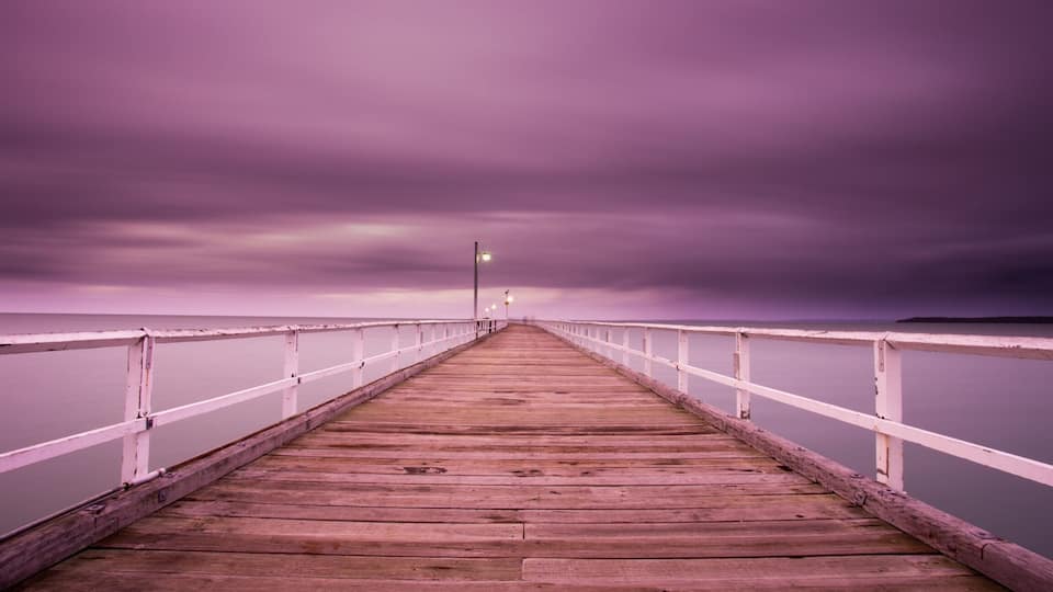 Urangan Pier is an iconic location for photographers and visitors to Hervey Bay. It's one of the longest piers in Australia, stretching almost 1km into the ocean. It's a great spot for fisherman or watching nearby windsurfers.
#weekendgetaway #queensland #australia