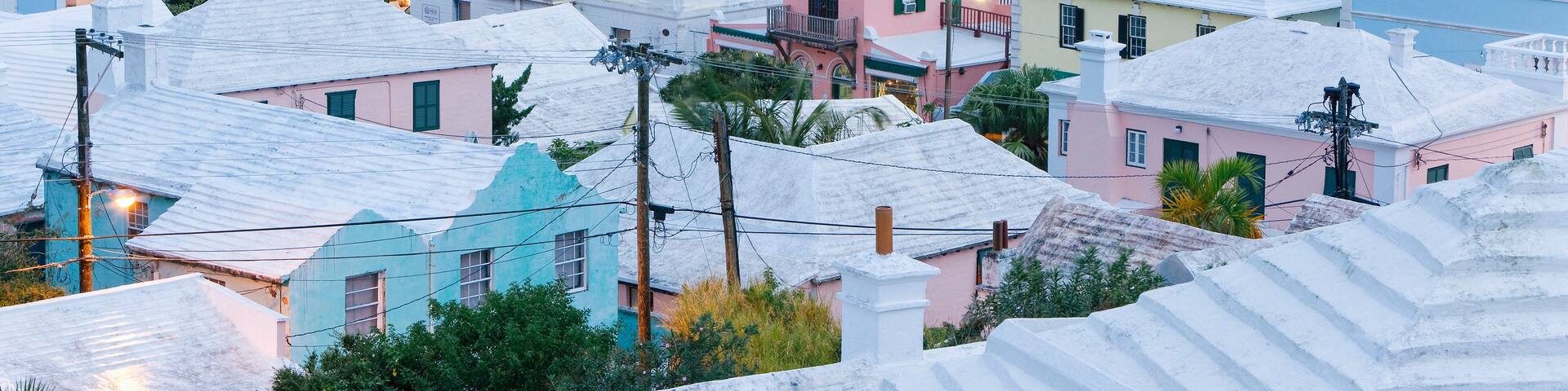 Bermuda, Atlantic Ocean, St George's Parish, historic town of St. George, elevated view over the harbour and white stone roofed pastel coloured buildings - UNESCO World Heritage Site