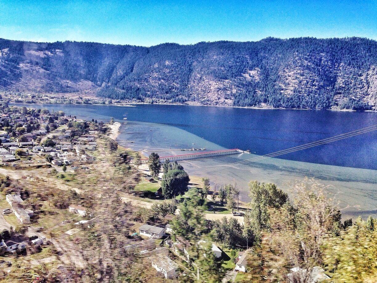 Chace BC Lookout point on the cliffs.