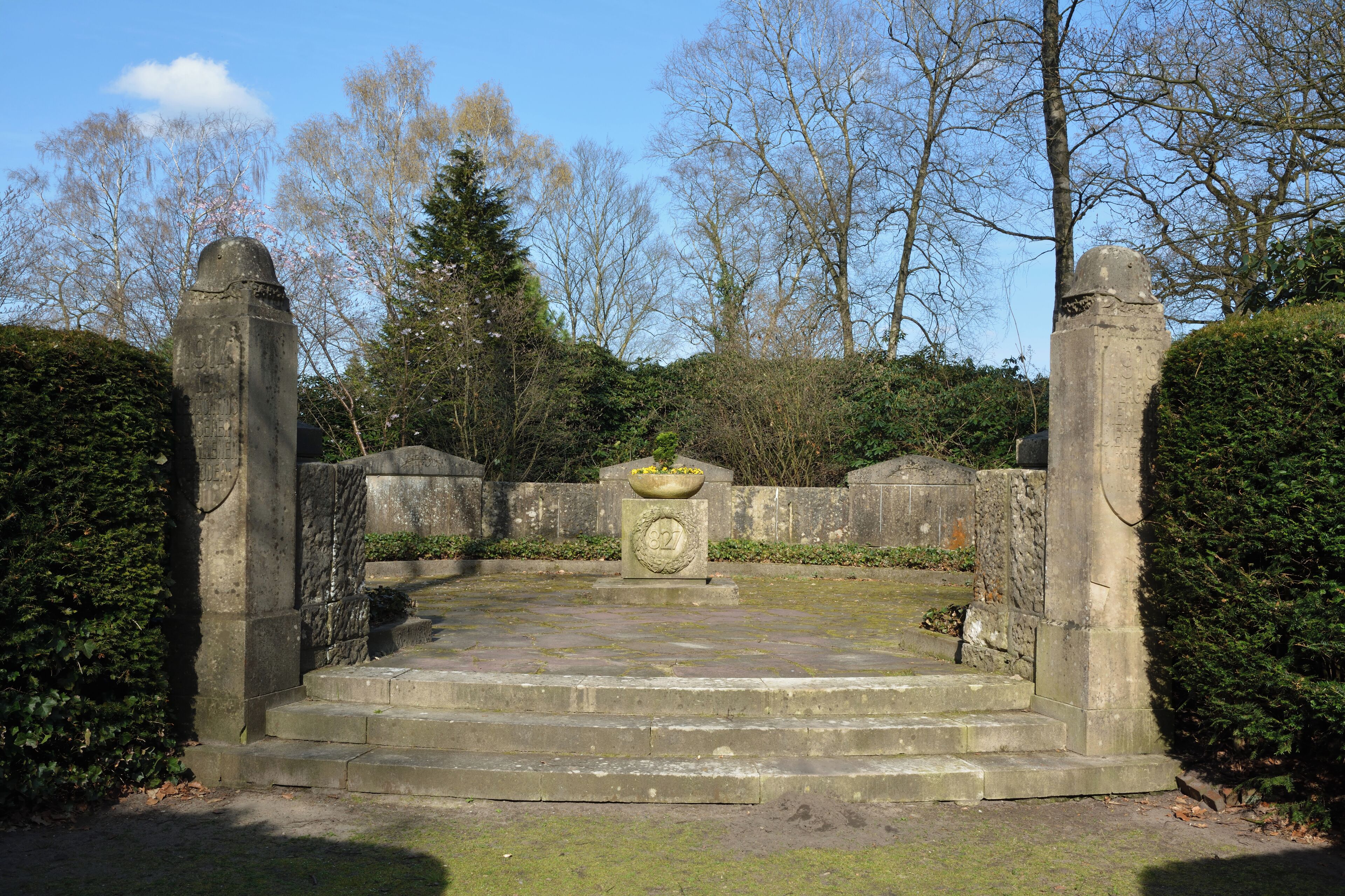 Impressionen vom evangelischen Friedhof Elmshorn.