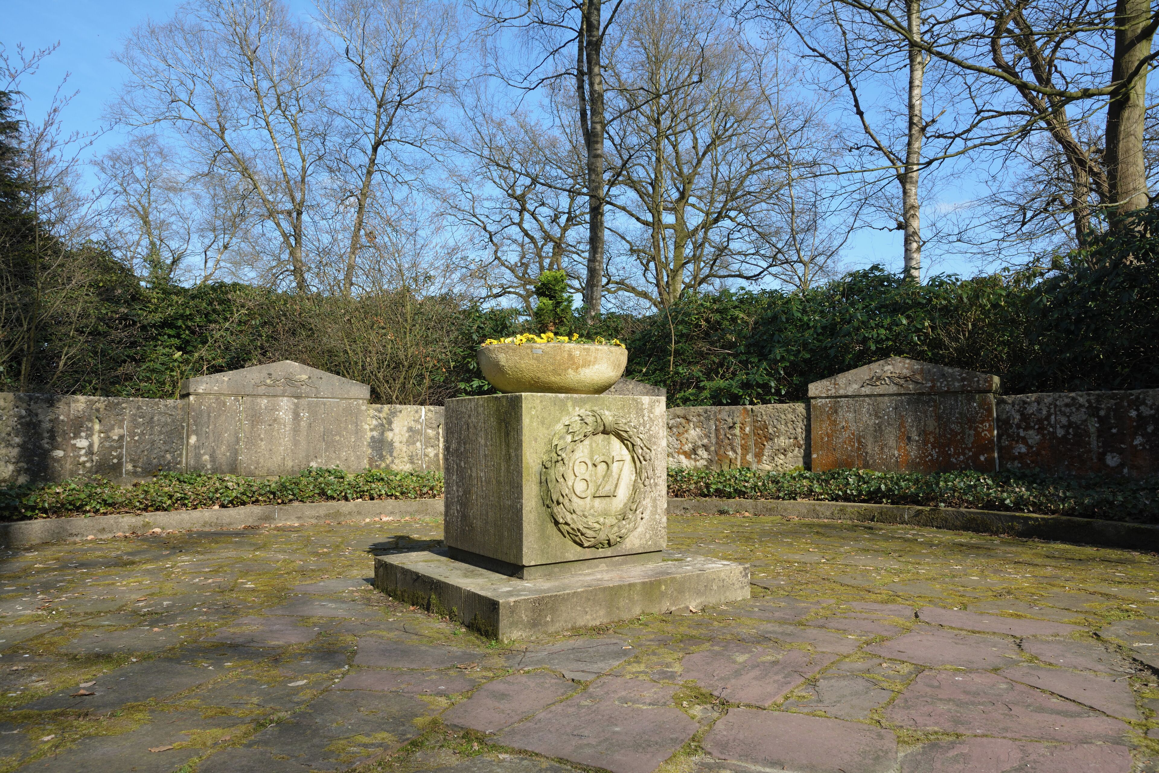 Impressionen vom evangelischen Friedhof Elmshorn.