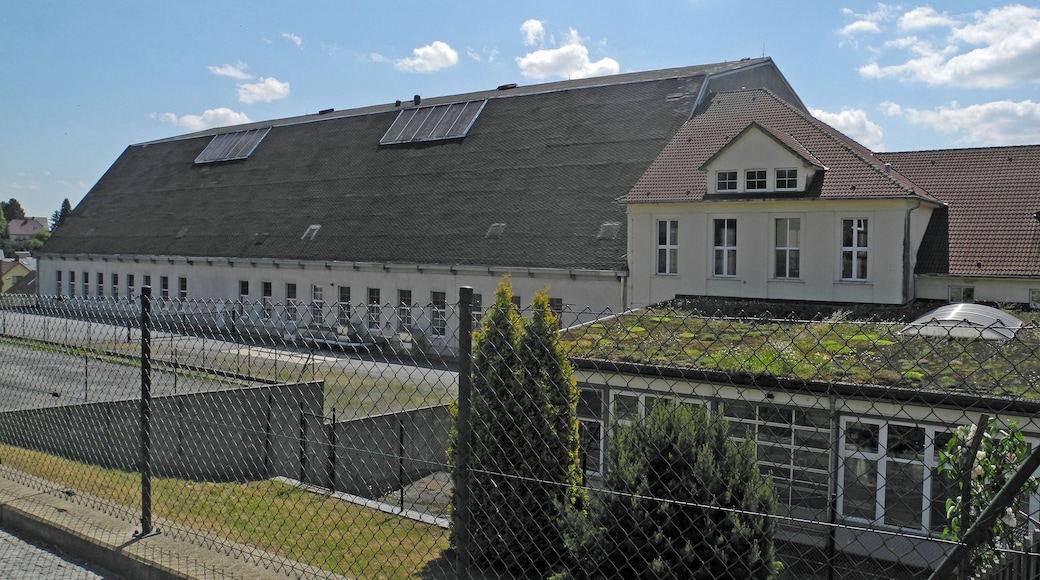 Ehem. Luftschiffhalle von Dresden-Kaditz, jetzt genutzt als Lager in der Weinbrennerei in Wilthen, Zittauer Straße 67