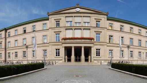 Die Neue Aula der Eberhard Karls Universität Tübingen, Baden-Württemberg.