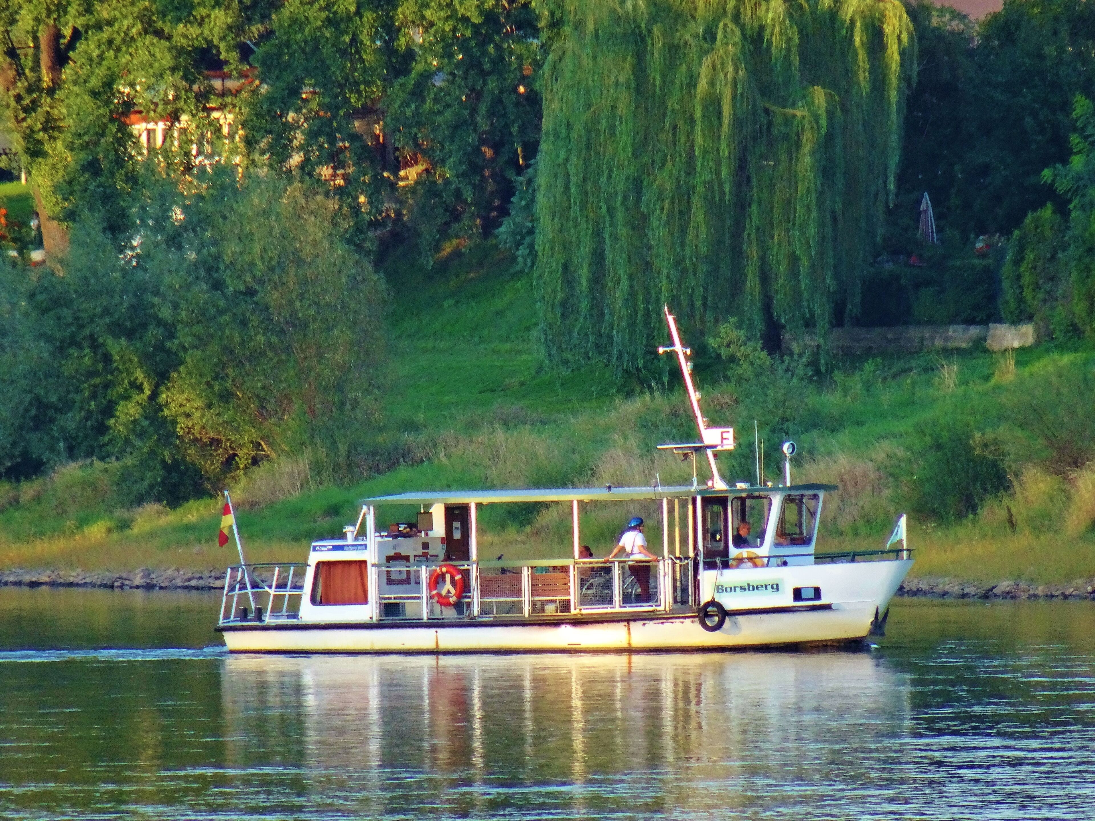Elbe Ferry Pirna - Heidenau