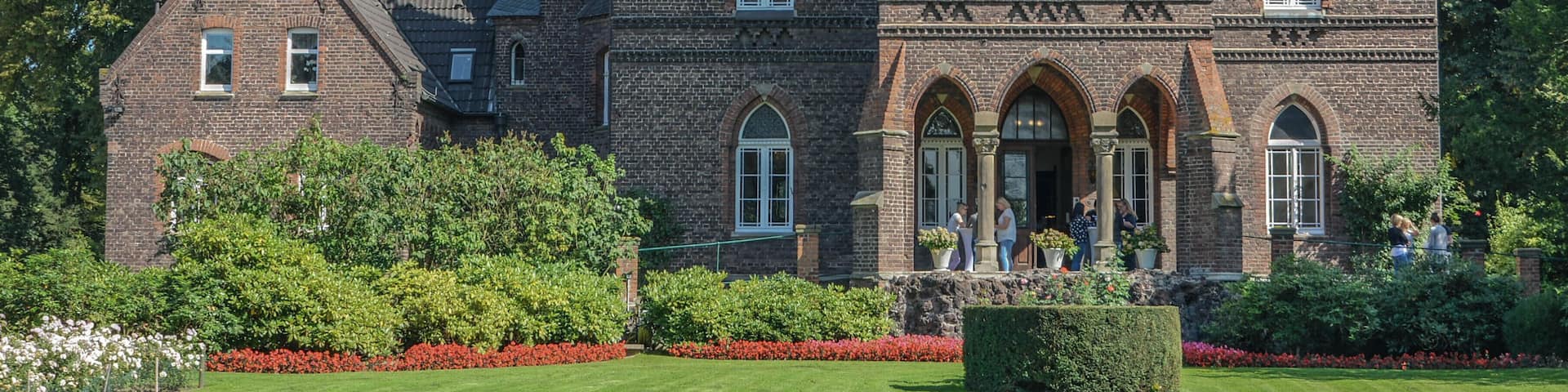 This is a photograph of an architectural monument. It is on the list of cultural monuments of Monheim am Rhein