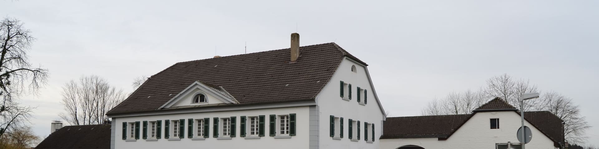 Monheim am Rhein (North Rhine-Westphalia, Germany) – farm Laacher Hof