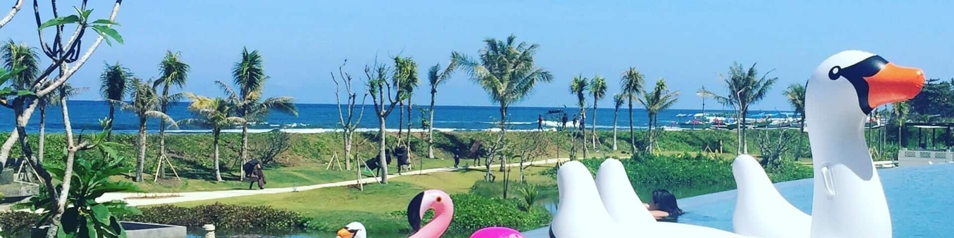 Nice pool with great atmosphere.