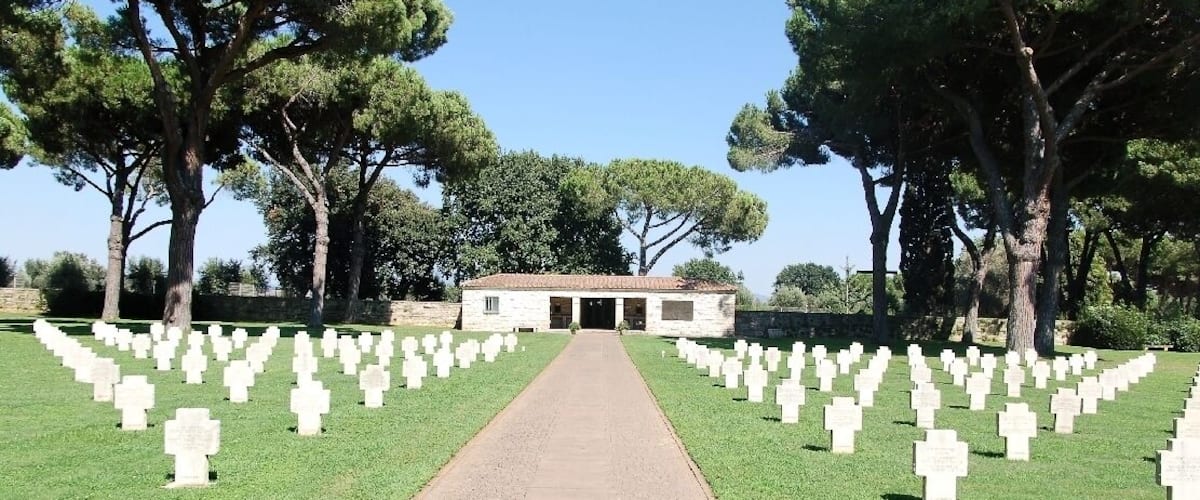 Deutscher Soldatenfriedhof Pomezia2011